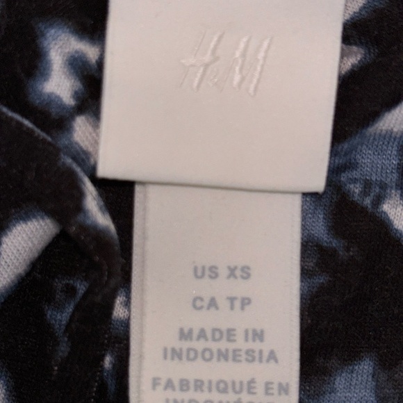 H&M Black/blue summer dress-never worn Size XS - Picture 3 of 3